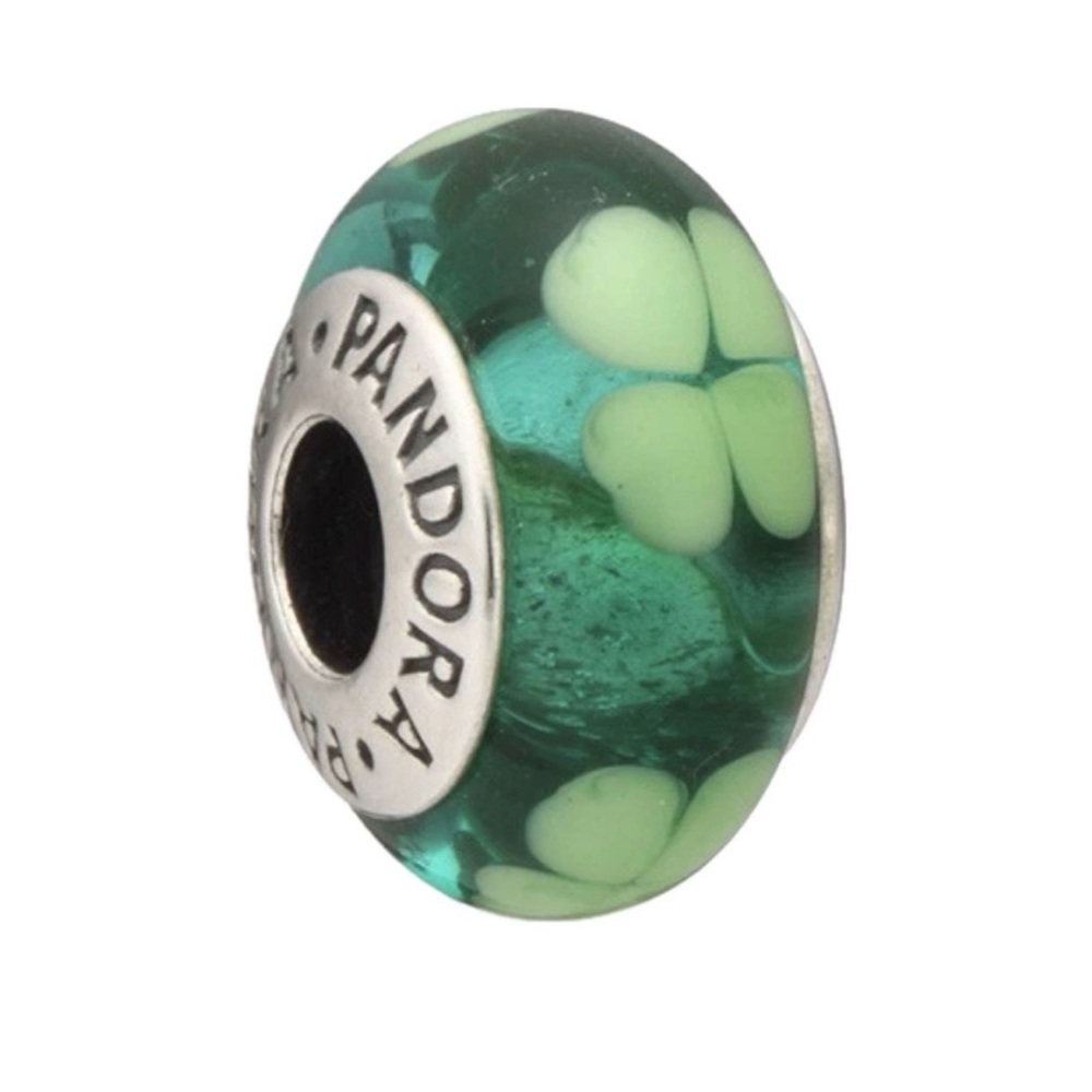 Pandora Lucky Leaf Bead- like new!